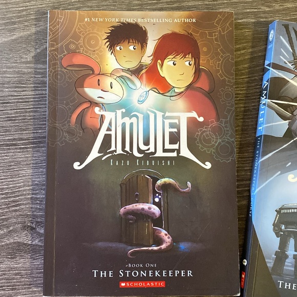 Amulet Series Book Bundle, Vol 1 and 2 - Picture 2 of 7
